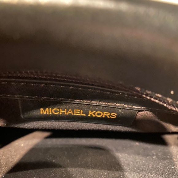 Michael Kors Tatiana M Leather Satchel Blk Gold - Picture 5 of 5